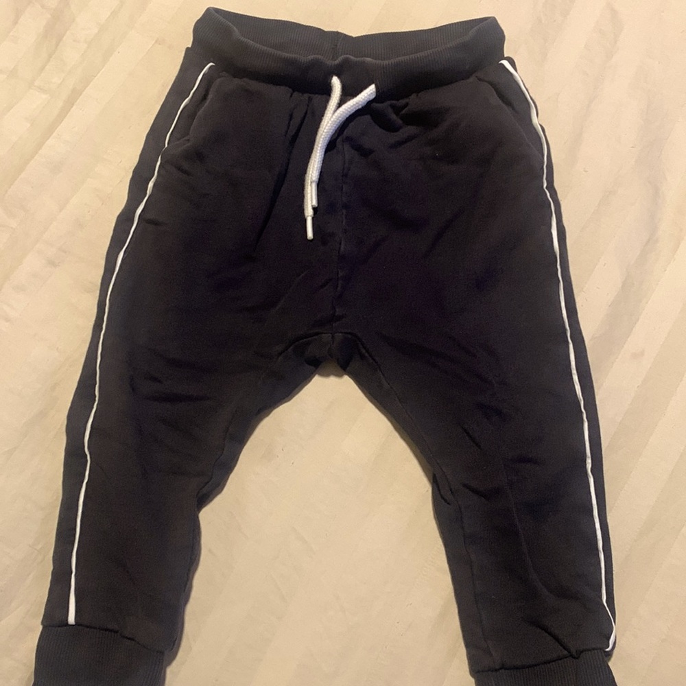 H&M black toddler boys sweatpants size 12-18months